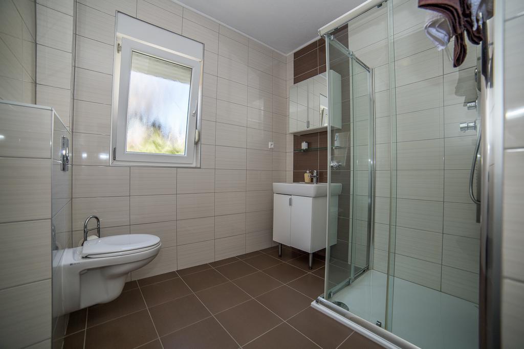 Apartments Kati Omiš Eksteriør bilde